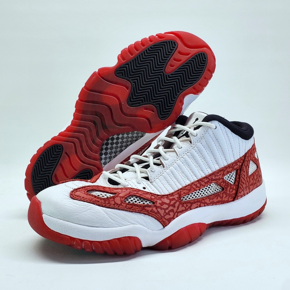 Air Jordan Retro 11 IE
